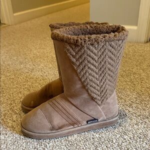 BearPaw Women's Brown Knit Winter Boots